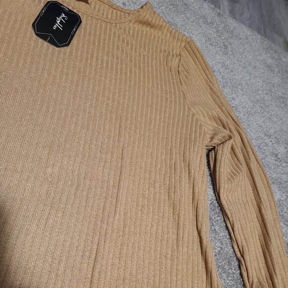 🔥3/$42 w FREE SHIPPING🔥 NWT long sleeve - Picture 4 of 5